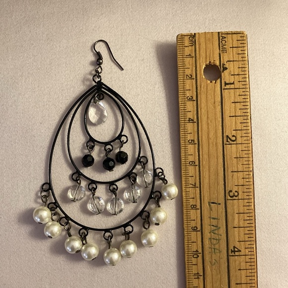 NWOT - Bohemian Black Chandelier Pearl & Crystal French Hook Pierced Earrings - Picture 8 of 8